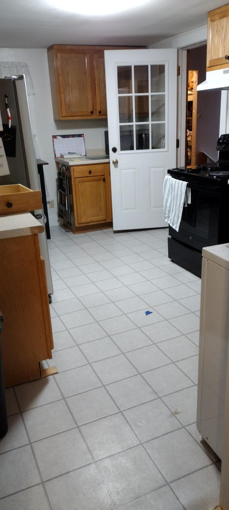 Cozy apartment with a beautiful view of Lake Champlain and the Vermnt mountains - Photo 7