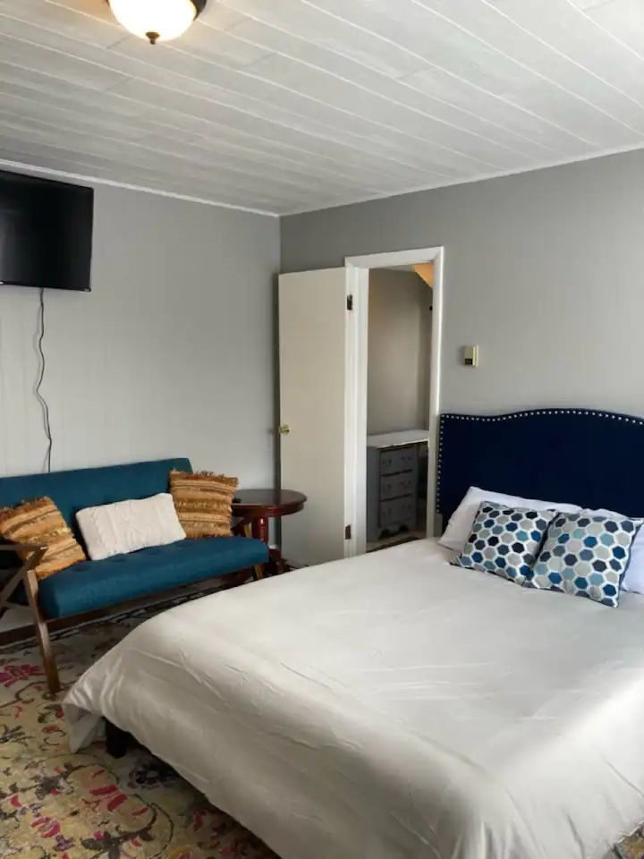 Charming Studio In Friendly Neighborhood - Photo 4