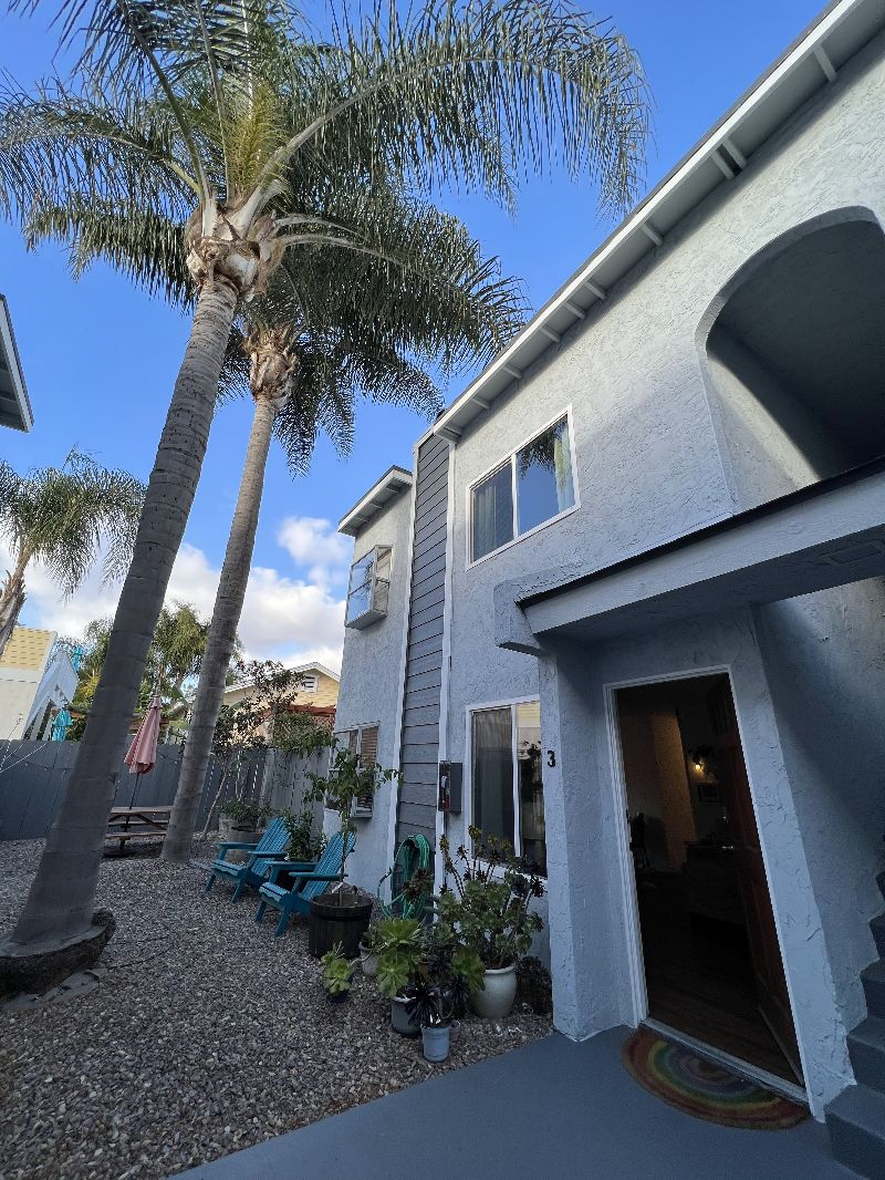 Private Yard - Serene Uni Heights Condo - Photo 1