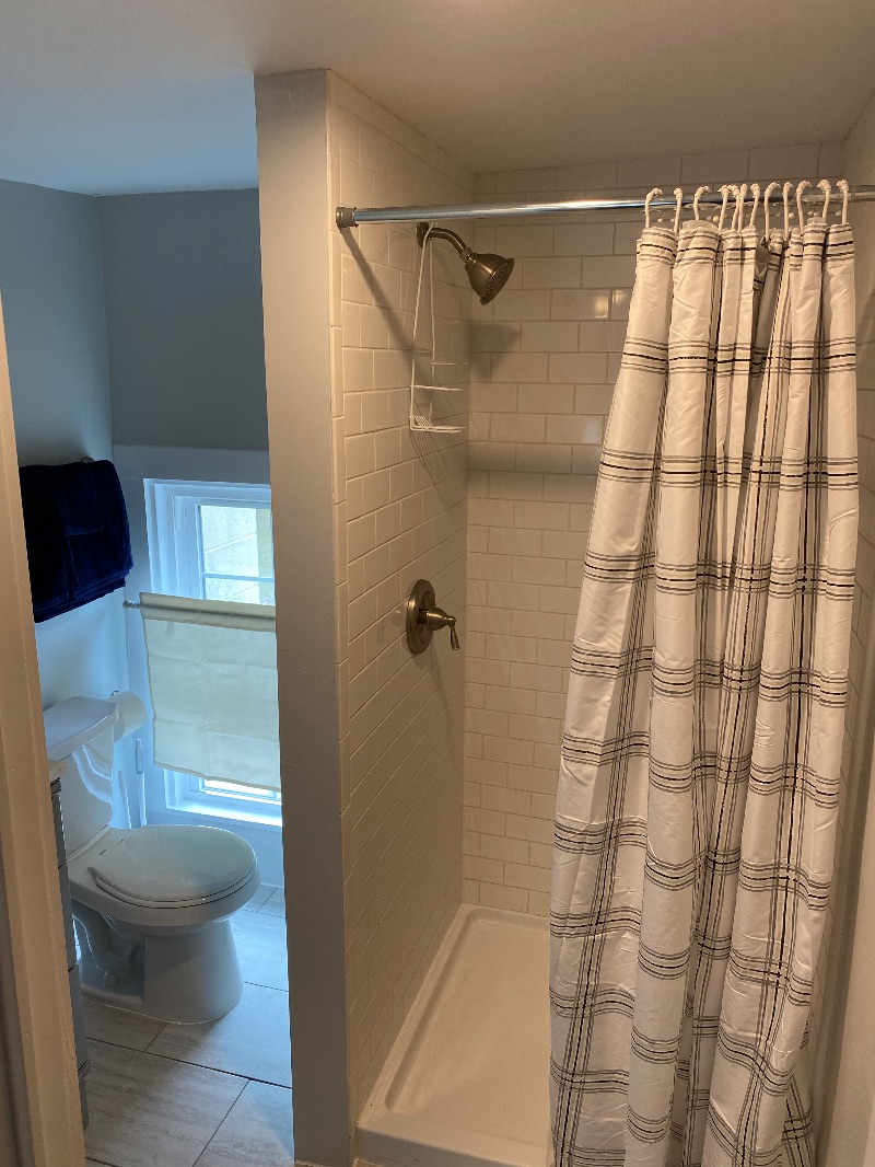 Newly Renovated 3BR/2.5BA Entire House 7 Minutes from Bassett! - Photo 7