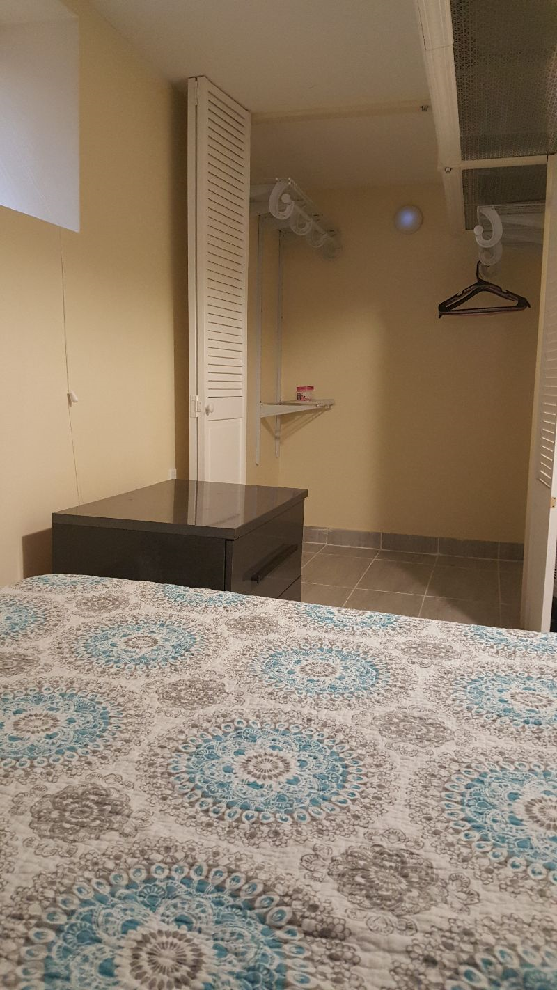 One Bedroom Furnished Apartment, South Ozone Park, Queens - Photo 2
