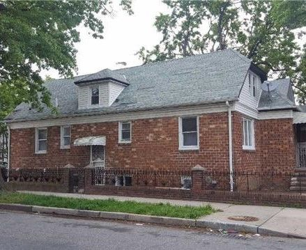 One Bedroom Furnished Apartment, South Ozone Park, Queens - Photo 8