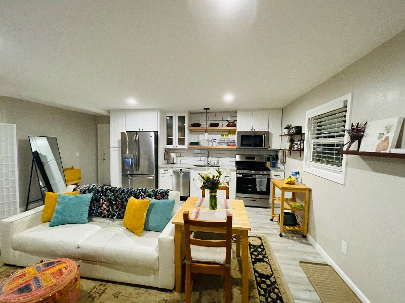 Studio 1 in Castro Valley,...
