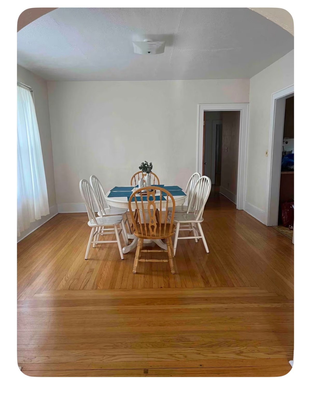 South Utica - Photo 4