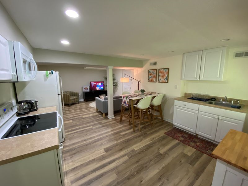 Cozy basement unit near UVA and downtown - Photo 6