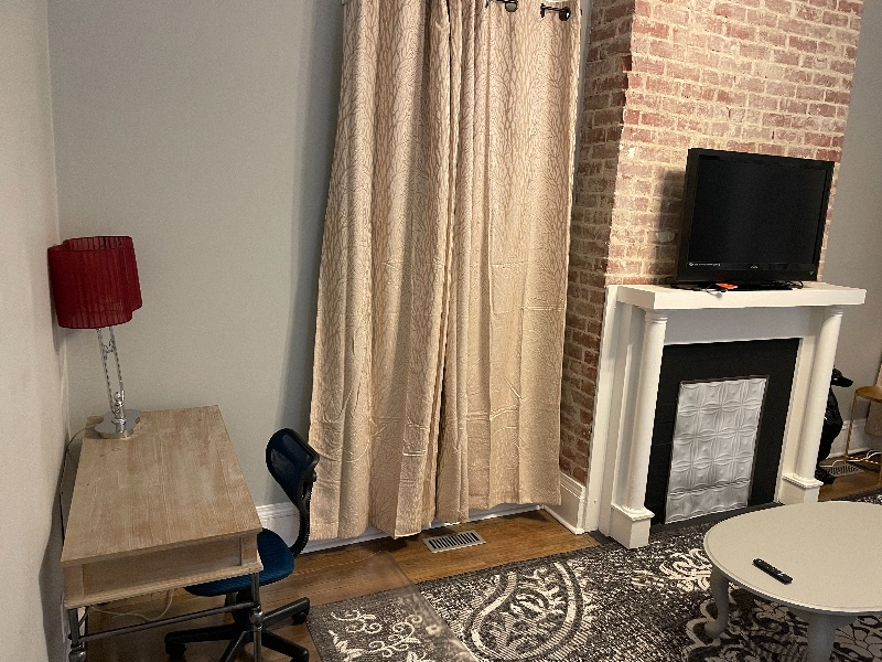 1 bed 1 bath all inclusive East End apt - Photo 4