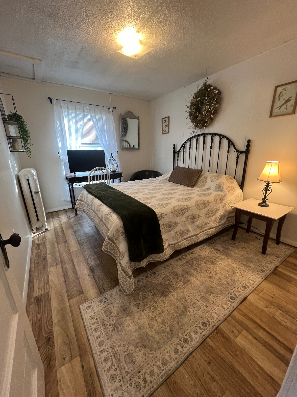 Cozy Private Suite in shared apartment - Photo 5