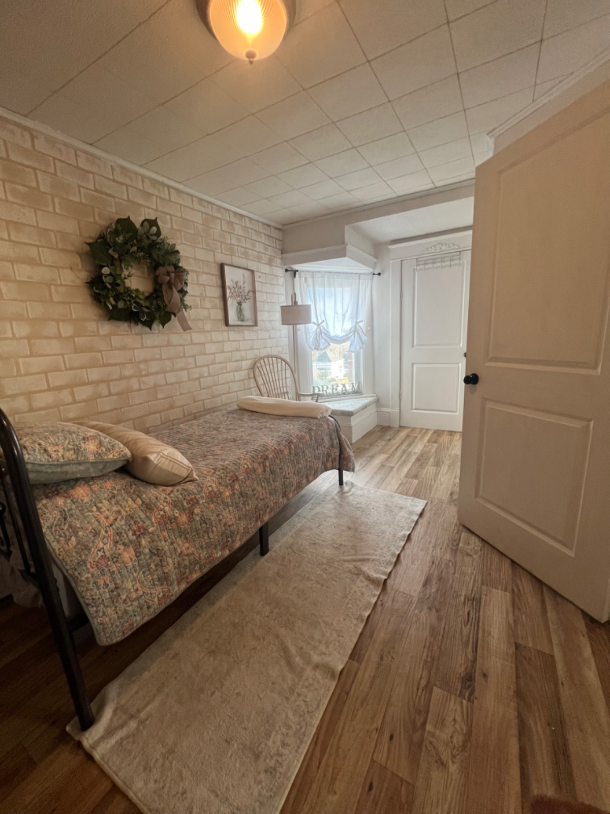 Cozy Private Suite in shared apartment - Photo 6