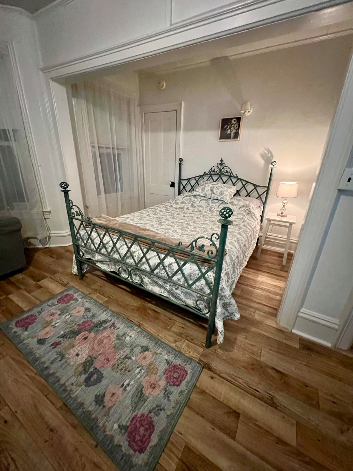 Cozy Private Suite in shared apartment - Photo 8