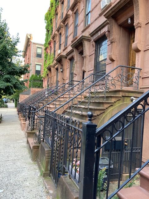 Manhattan Brownstone-#6 - Photo 1