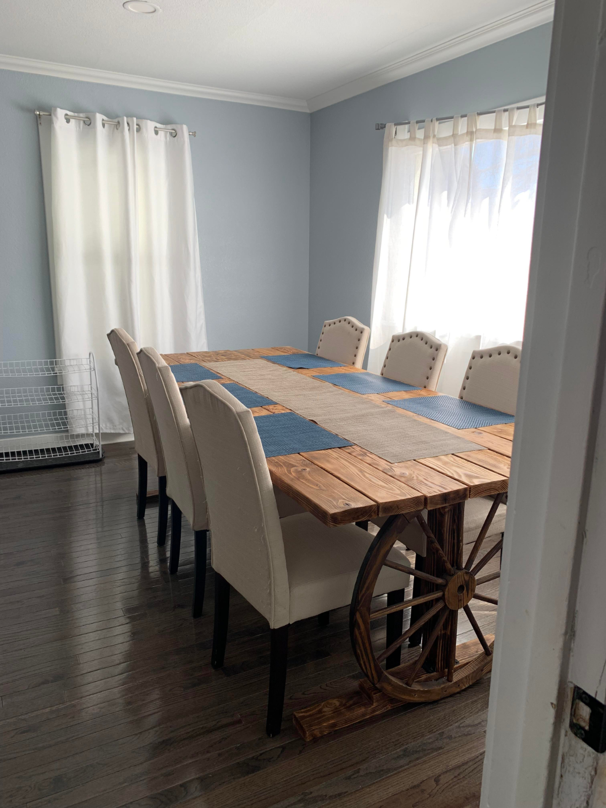 Fully furnished basement, just 5mins from hospital - Photo 4