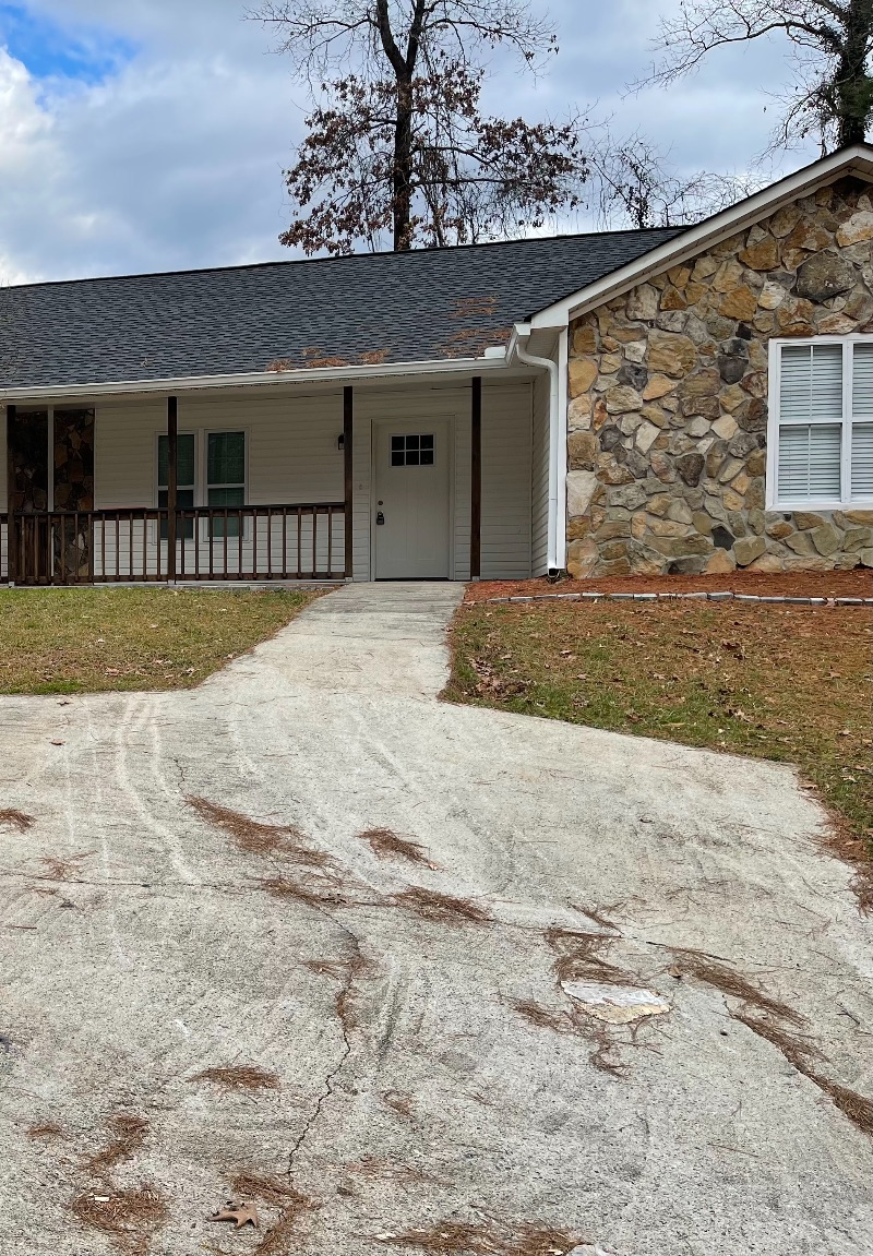 Cozy Flat off South Cobb Drive ( 2)