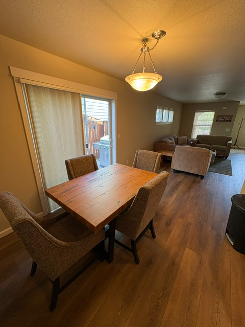 Cozy Townhouse close to Old Mill District - Photo 4