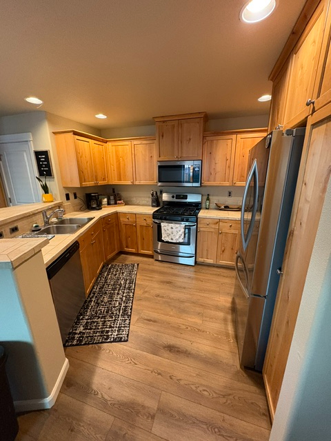 Cozy Townhouse close to Old Mill District - Photo 5