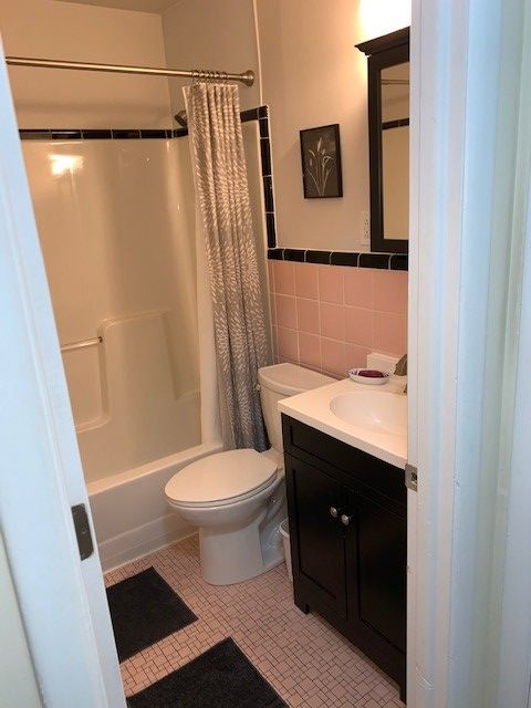 Fully furnished apartment in South Hills area of Charleston, WV - Photo 12