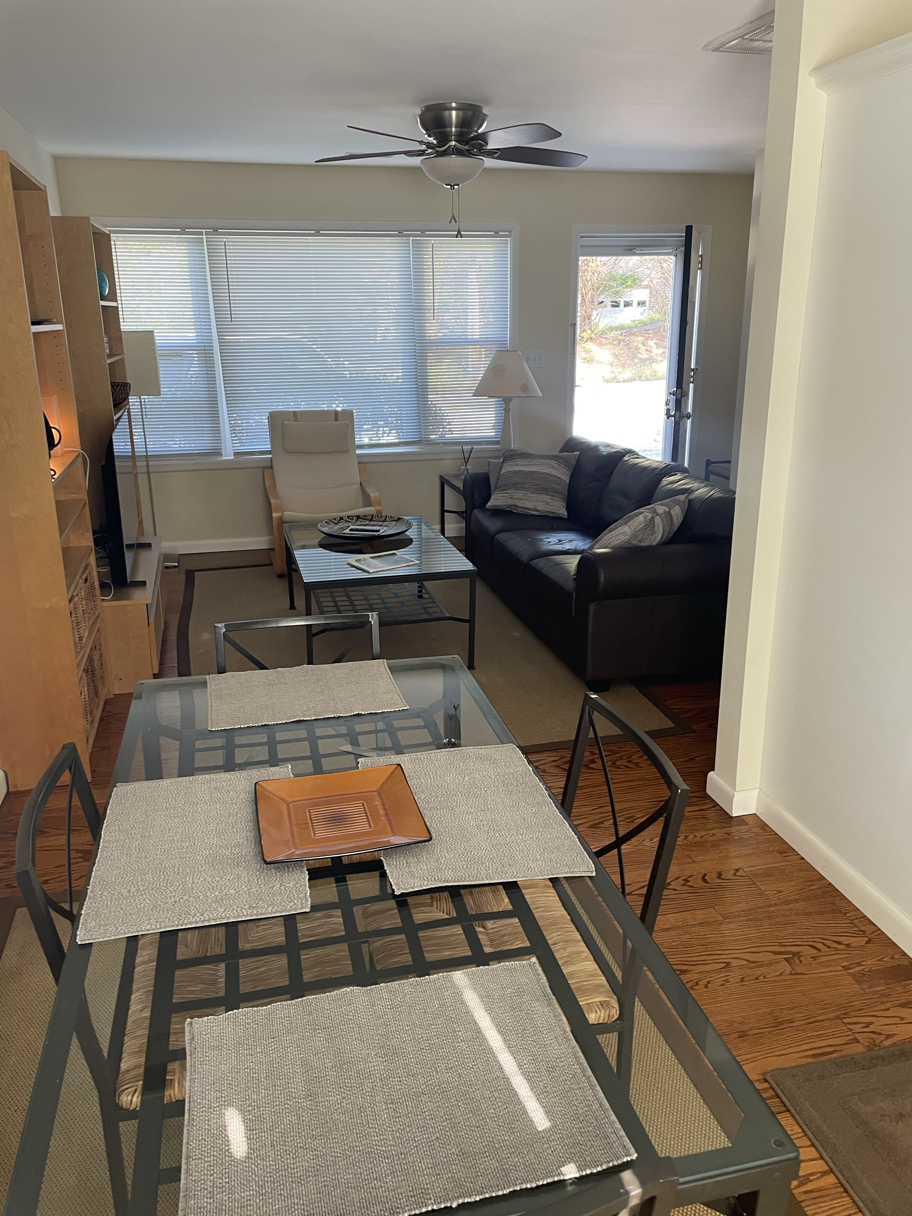 Fully furnished apartment in South Hills area of Charleston, WV - Photo 3