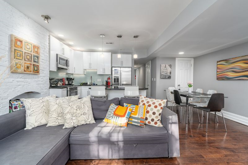 Modern and Contemporary Ground Floor Apartment 2 Bed 2 Bath - Photo 2