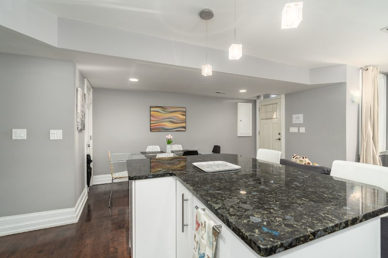 Modern and Contemporary Ground Floor Apartment 2 Bed 2 Bath - Photo 8