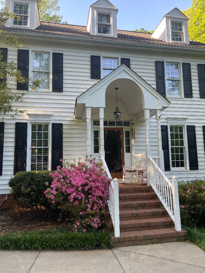 Master Bedroom and Bathroom near Duke Hospital