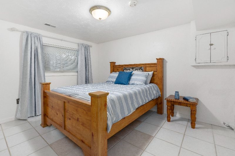 Honeycomb Hangout Availability Furnished Finder