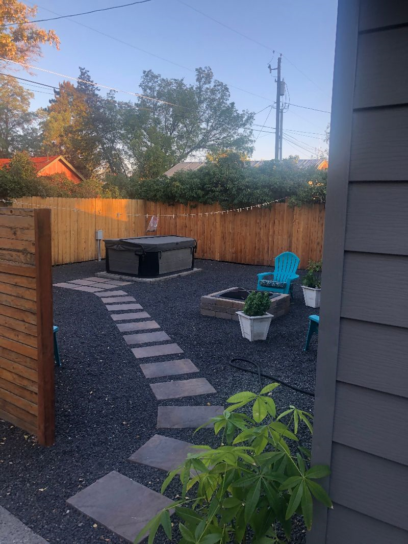 Downtown Redmond Cottage - Furnished, Hot Tub, Workspace, Steps to Restaurants - Photo 3