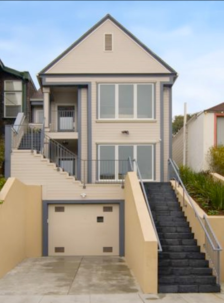 Oceanside - Photo 1