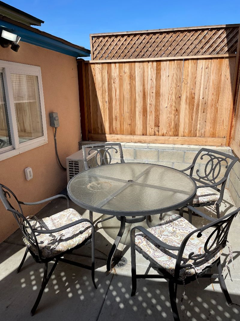 Private Furnished Casita 2 blocks from the Beach - Photo 4
