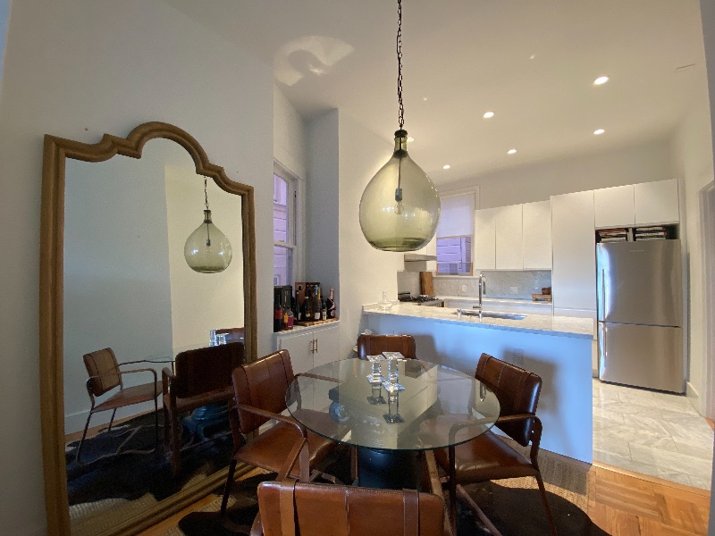 Cow Hollow 2 Bed 1 Bath Edwardian Unit - Photo 4