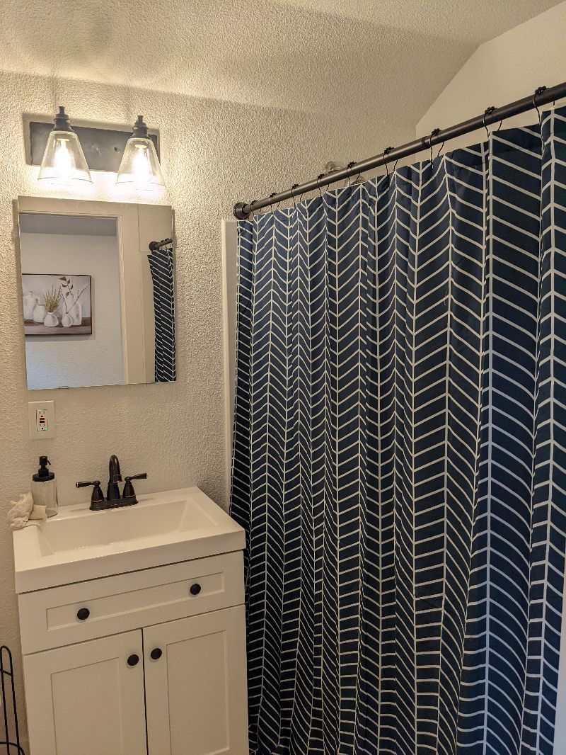 Cozy Med Center Cottage - Photo 4