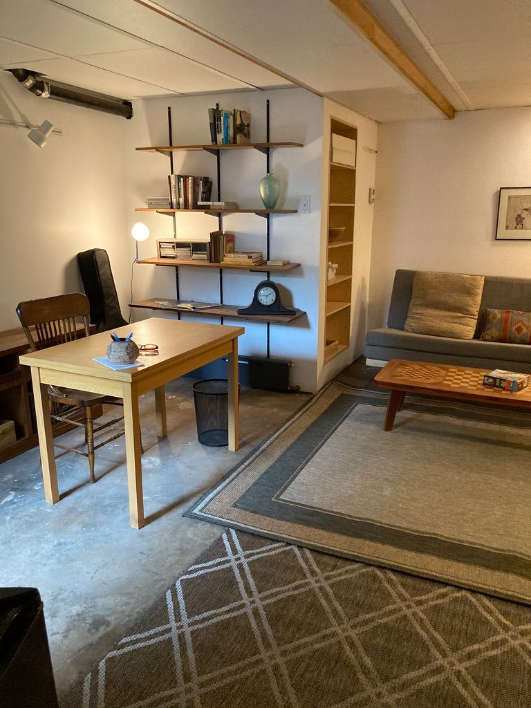 Large Fully Furnished Bedroom Available - Photo 5