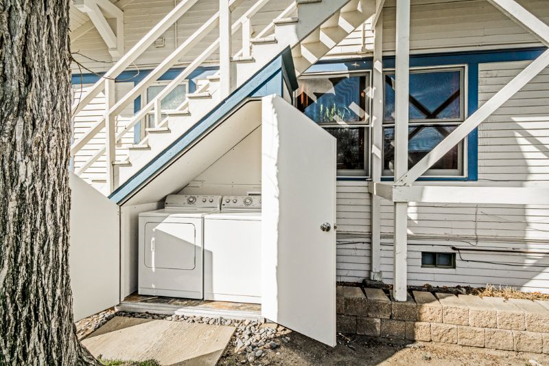Craftsman Bungalow Apartment - Photo 3