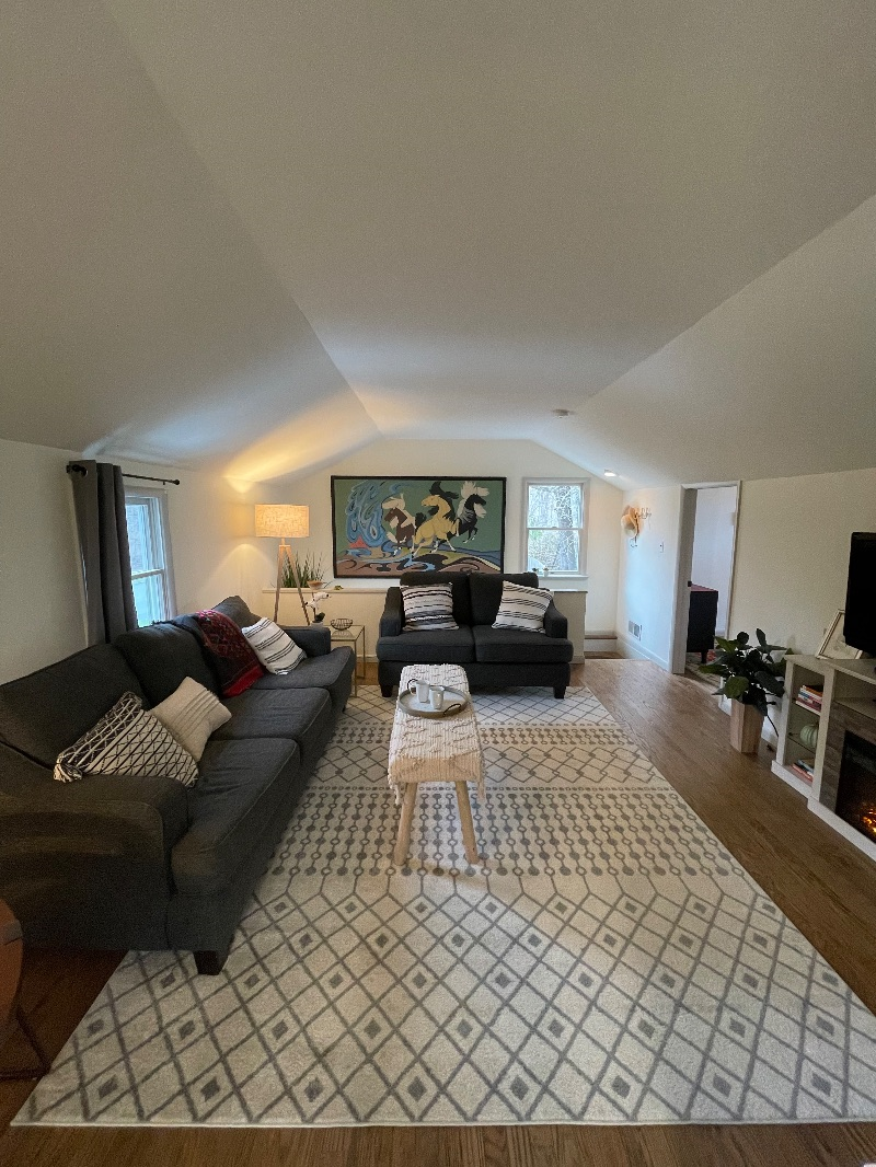 Lovely Apartment in quiet Neighborhood - Photo 2