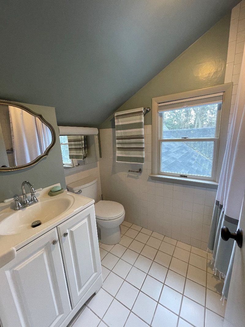Lovely Apartment in quiet Neighborhood - Photo 10
