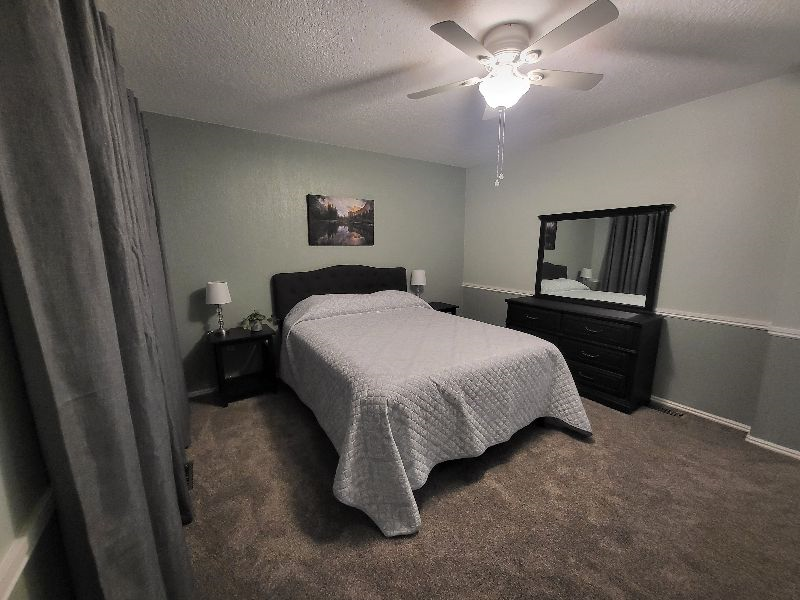 Quiet Neighborhood, Large Bedroom, Private Bath