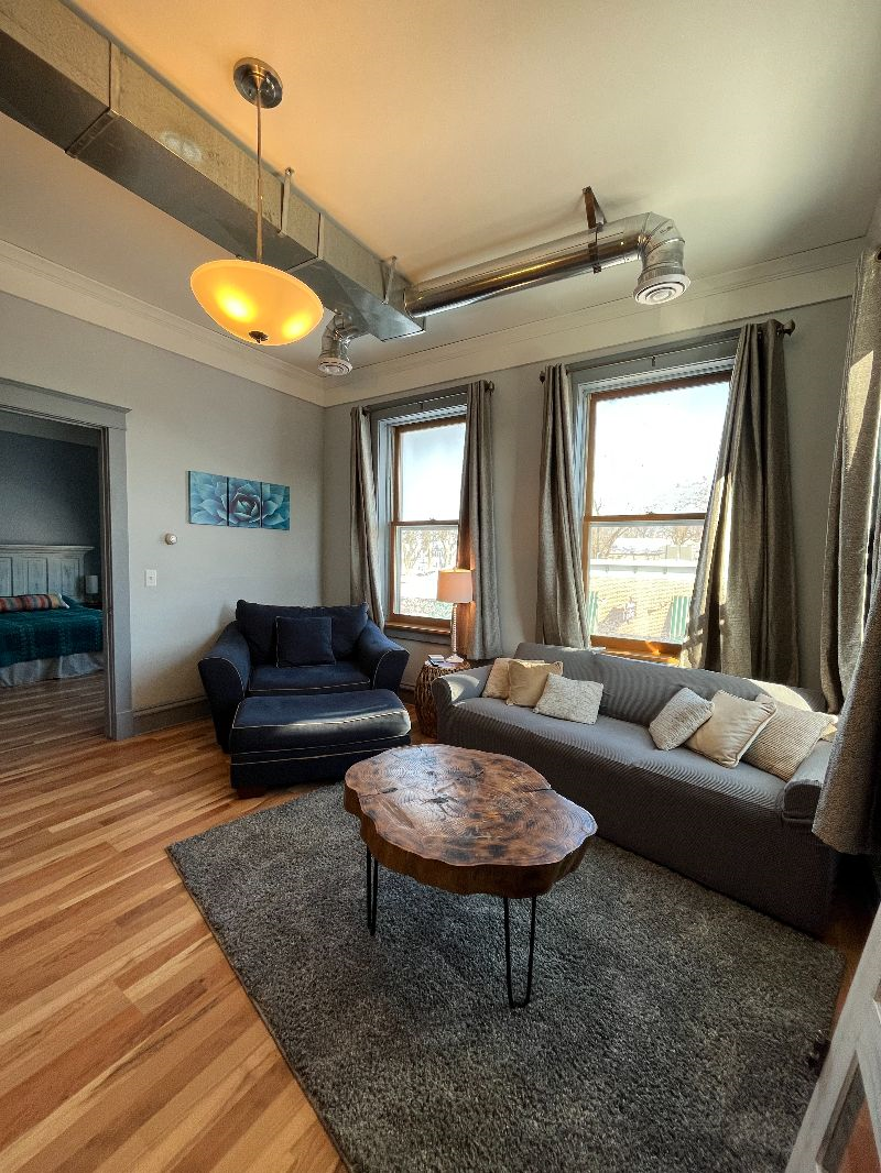 Downtown Historic Mosinee - 1 bedroom Upper...