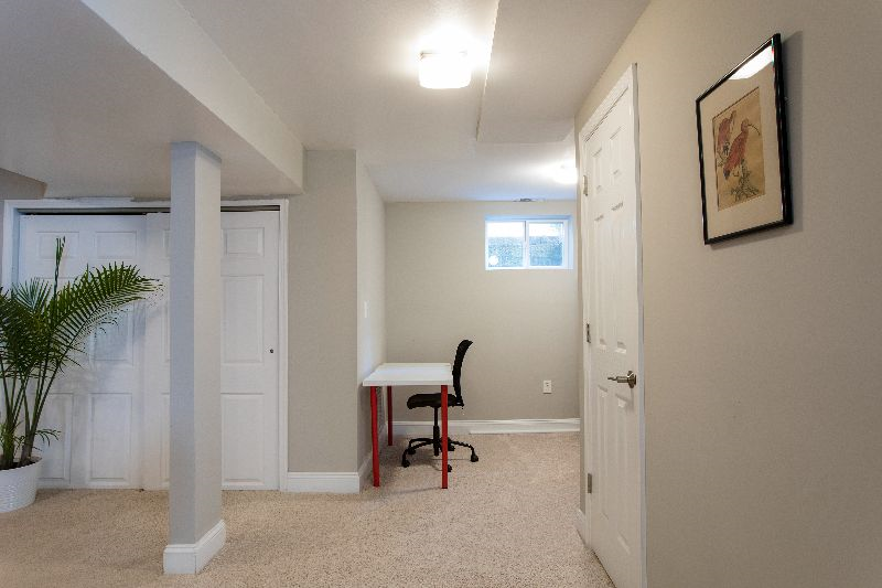 Spacious private apartment in a quiet leafy neighborhood - Photo 11