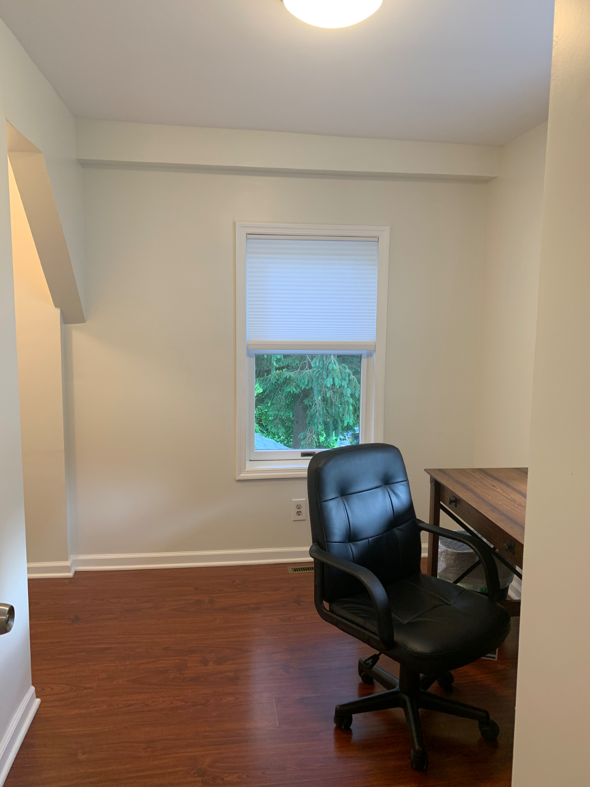 Modern Apartment In Friendly Neighborhood 1 bedroom - Photo 4