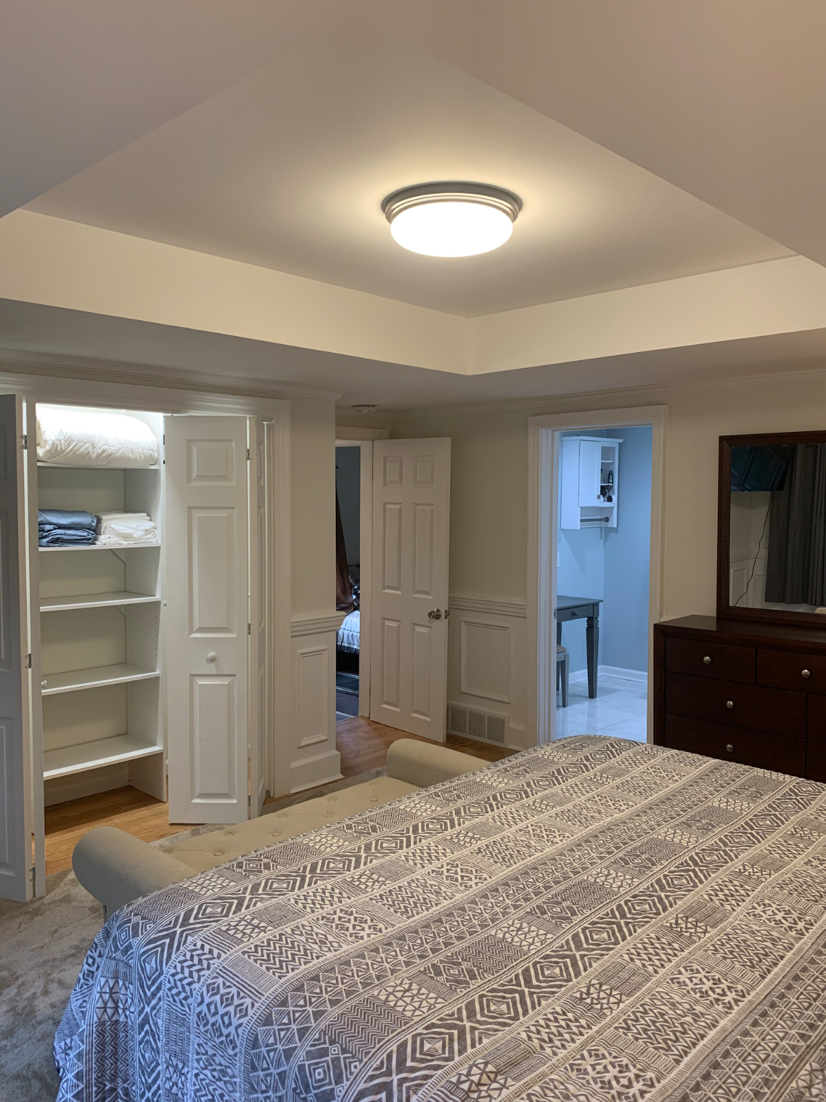 Modern Apartment In Friendly Neighborhood 1 bedroom - Photo 9