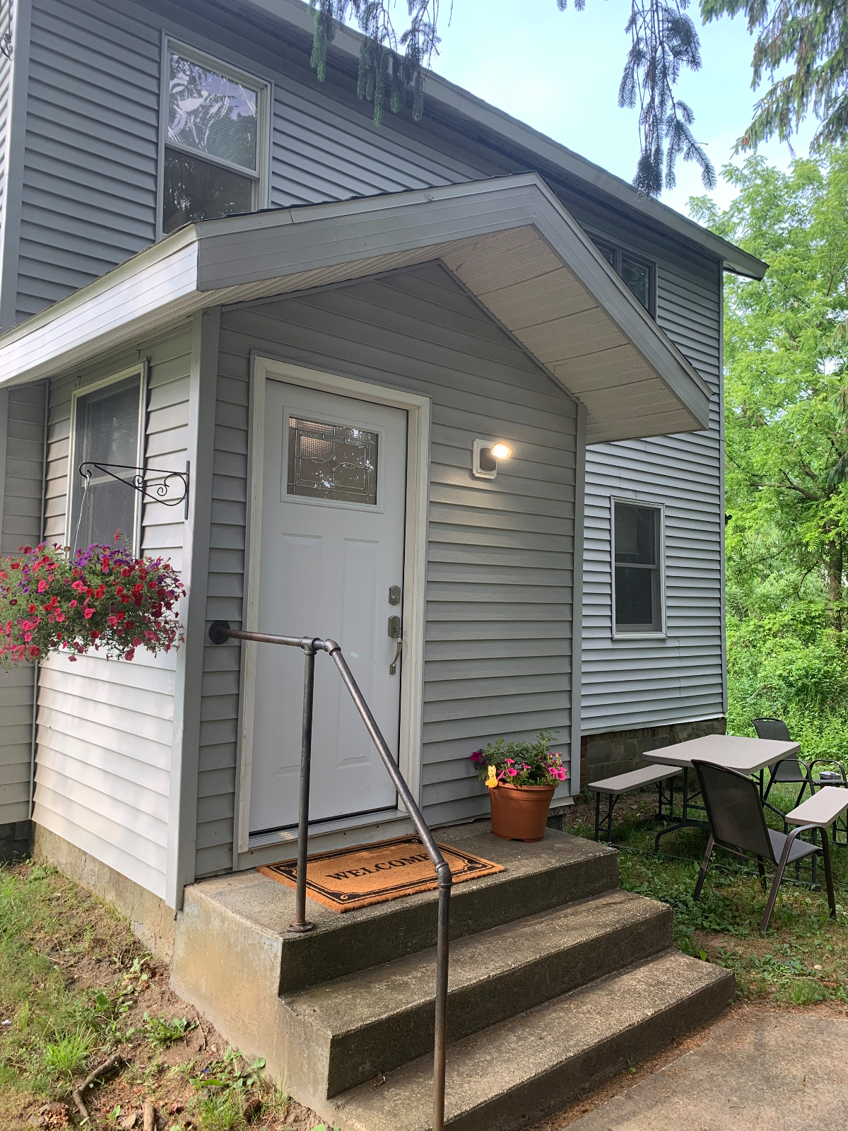 Modern Apartment In Friendly Neighborhood 1 bedroom - Photo 10