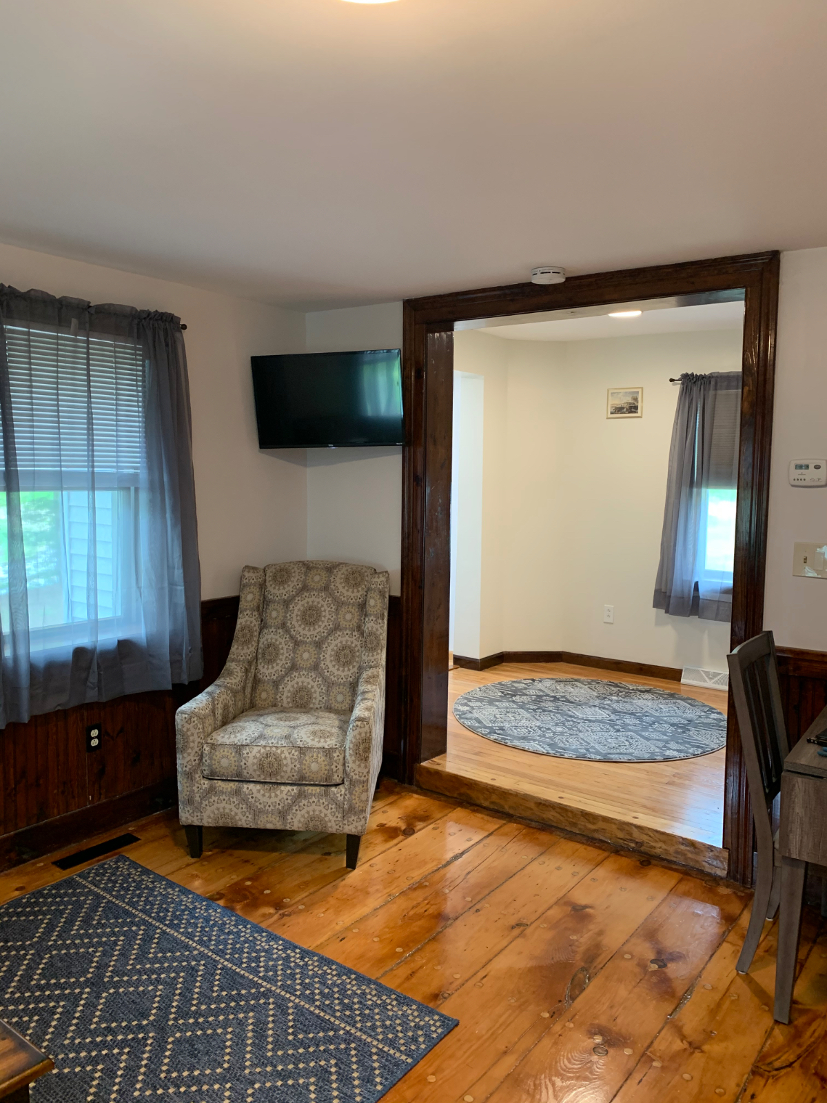 Modern Apartment In Friendly Neighborhood 1 bedroom - Photo 11