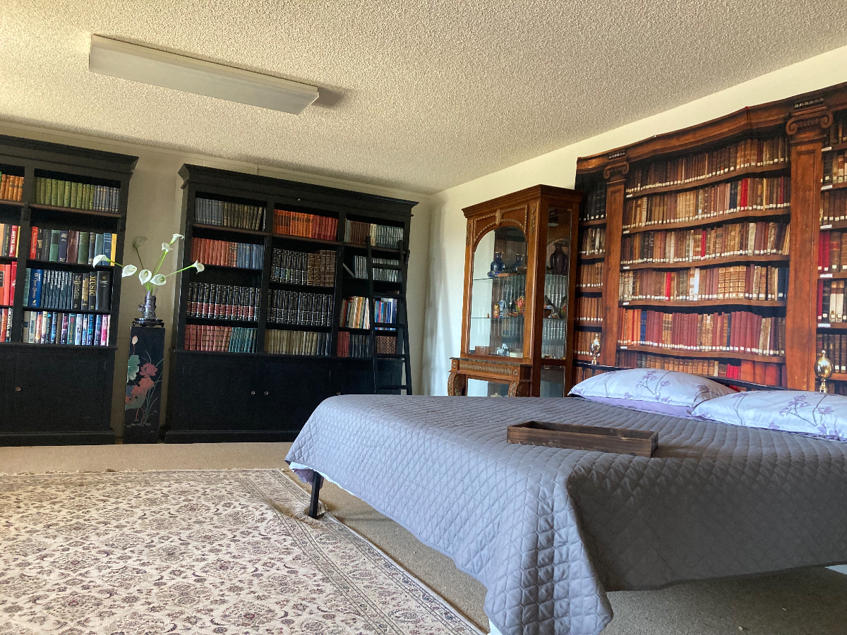 price reduced /Large Corner Bedroom - Photo 1