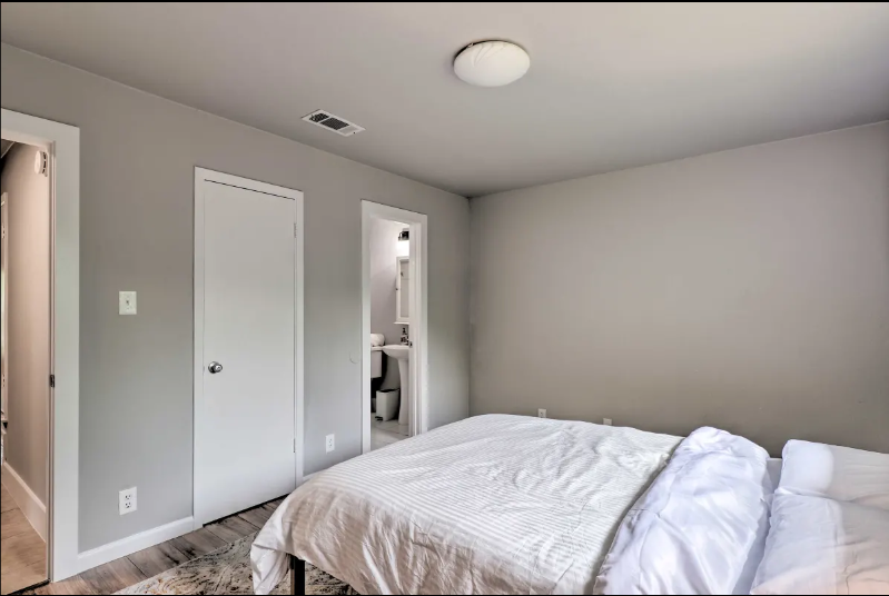 Remodeled Duplex in Northwest Austin - Photo 9
