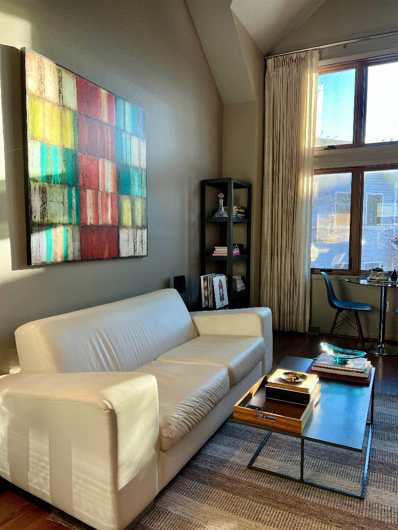 Beautifully Curated Loft: Cornhill + Downtown - Photo 3