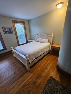 Great Apt near Hospitals across from park -1 - Photo 5