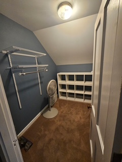 Great Apt near Hospitals across from park -1 - Photo 10