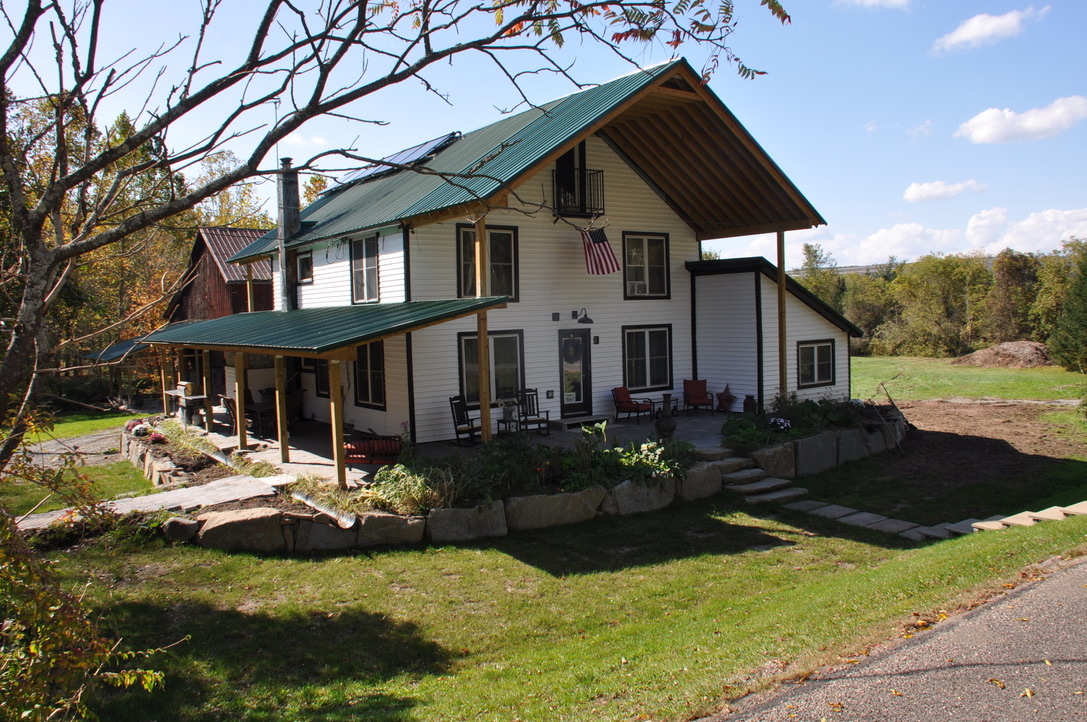 1 BR in a 3 BR 1st floor NEW farmhouse with porch