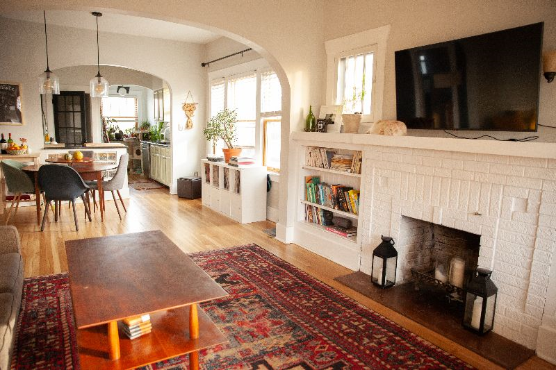 Bright, Cozy, Private Denver Home