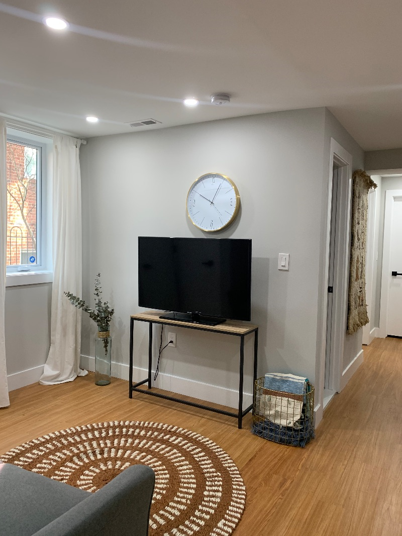 Bright 1Bdrm English Basement - 10min Capitol Hill - Photo 3