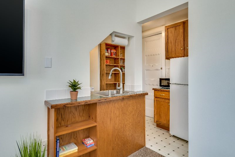 Park Ave - West - Photo 9