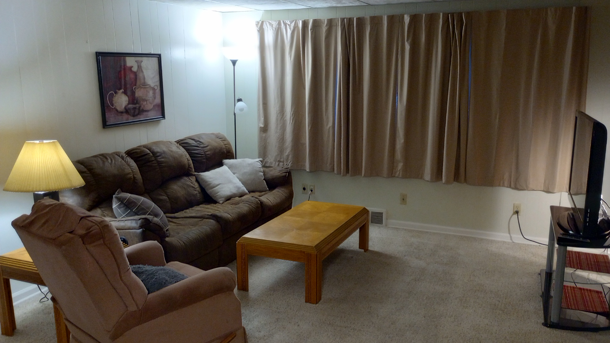1 bedroom, fully furnished, all utilities paid, Wi-Fi with a ROKU and Netflix included for tv. - Photo 2